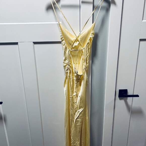 Shona Joy Yellow Wedding Dress - Picture 4 of 16